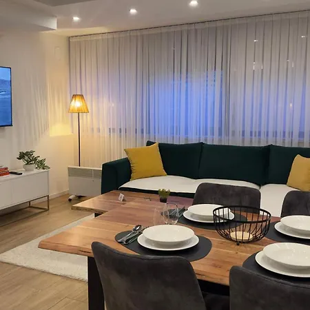 Apartmani Central Apartman *